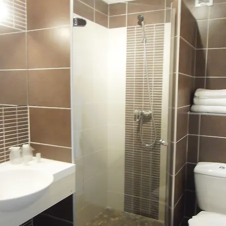 Hotel The Originals City, Dau Ly, Lyon Est Bron